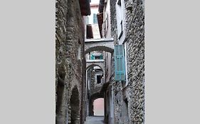 Alloggio per Vacanze a Isolabona